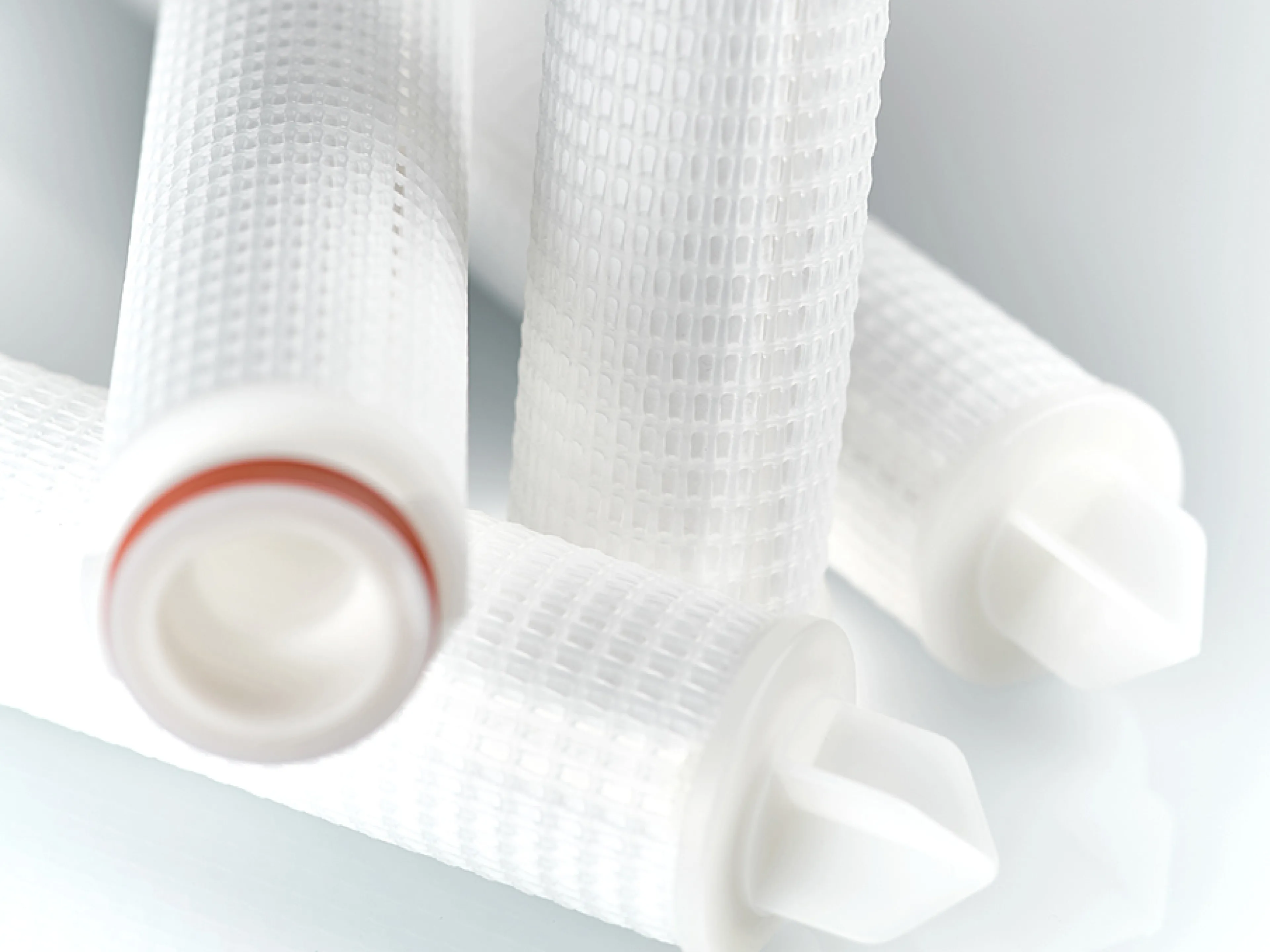 CIP- und SIP-kompatible Rückspülbarkeit und ein breites Anwendungsgebiet: Beco Helix-Tiefenfilterkerzen mit verschiedenen Abscheideraten und Polypropylen als Filtermaterial ermöglichen Anwendern die sichere und effiziente Vor- und Feinfiltration von Getränken und flüssigen Nahrungsmitteln, Bild: Eaton CIP- und SIP-kompatible Rückspülbarkeit und ein breites Anwendungsgebiet: Beco Helix-Tiefenfilterkerzen mit verschiedenen Abscheideraten und Polypropylen als Filtermaterial ermöglichen Anwendern die sichere und effiziente Vor- und Fein-Filtration von Getränken und flüssigen Nahrungsmitteln.