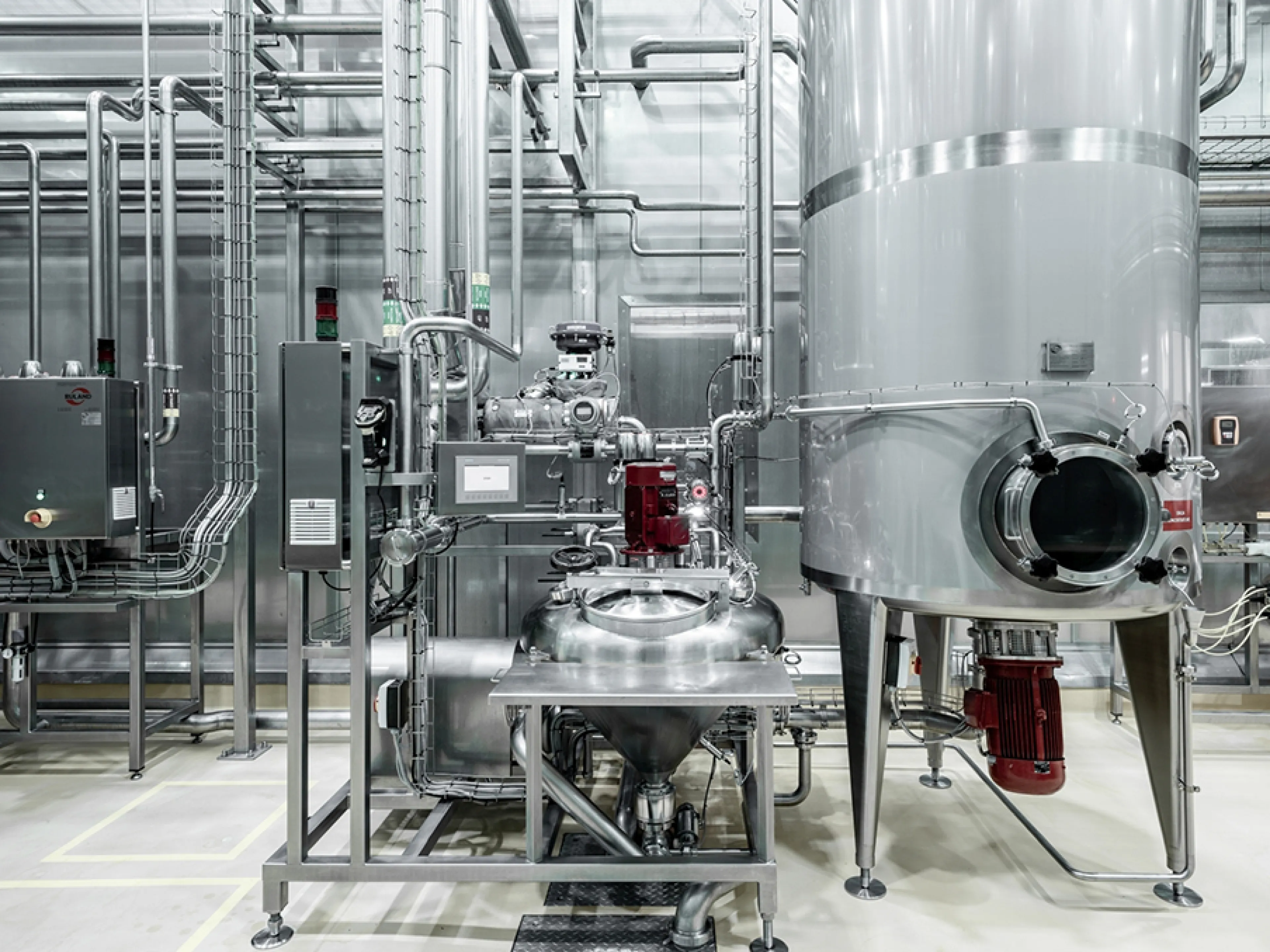 Dosierstation im Sirupraum, Bild: Ruland Engineering Dosierstation im Sirupraum